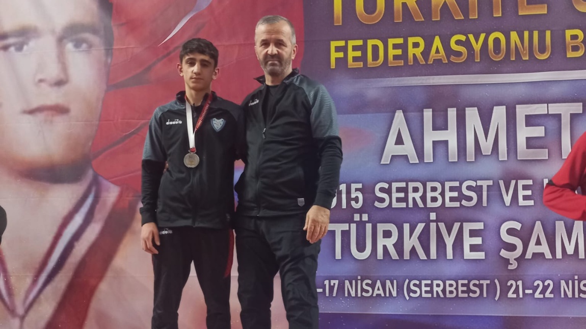 Serbest Güreş Türkiye Şampiyonası İkinciliğimiz